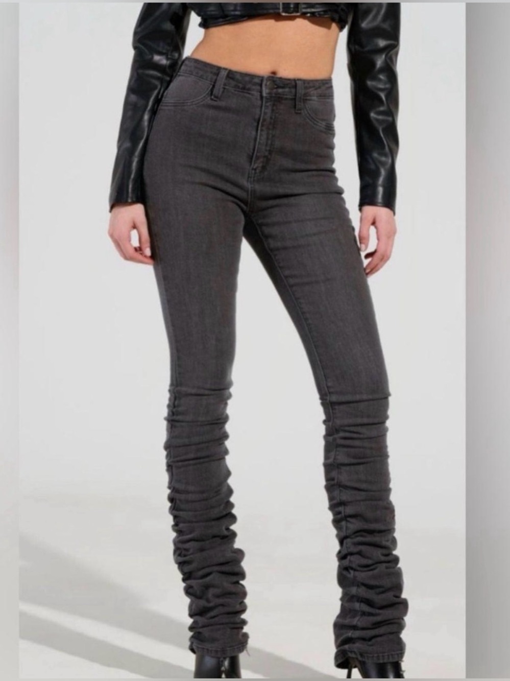 AKIRA Charcoal Gray Ruched Skinny Jeans for Women